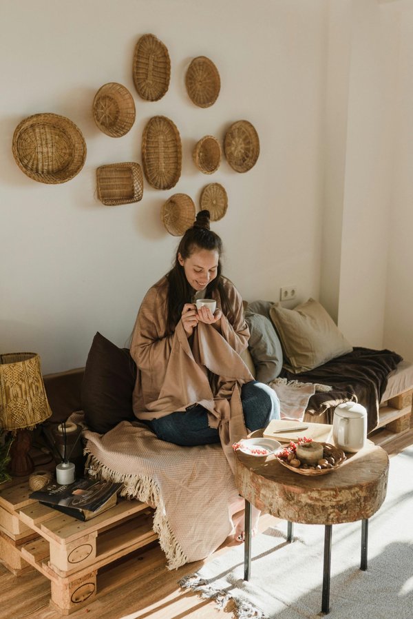 Paniers muraux : alliez rangement et décoration élégante